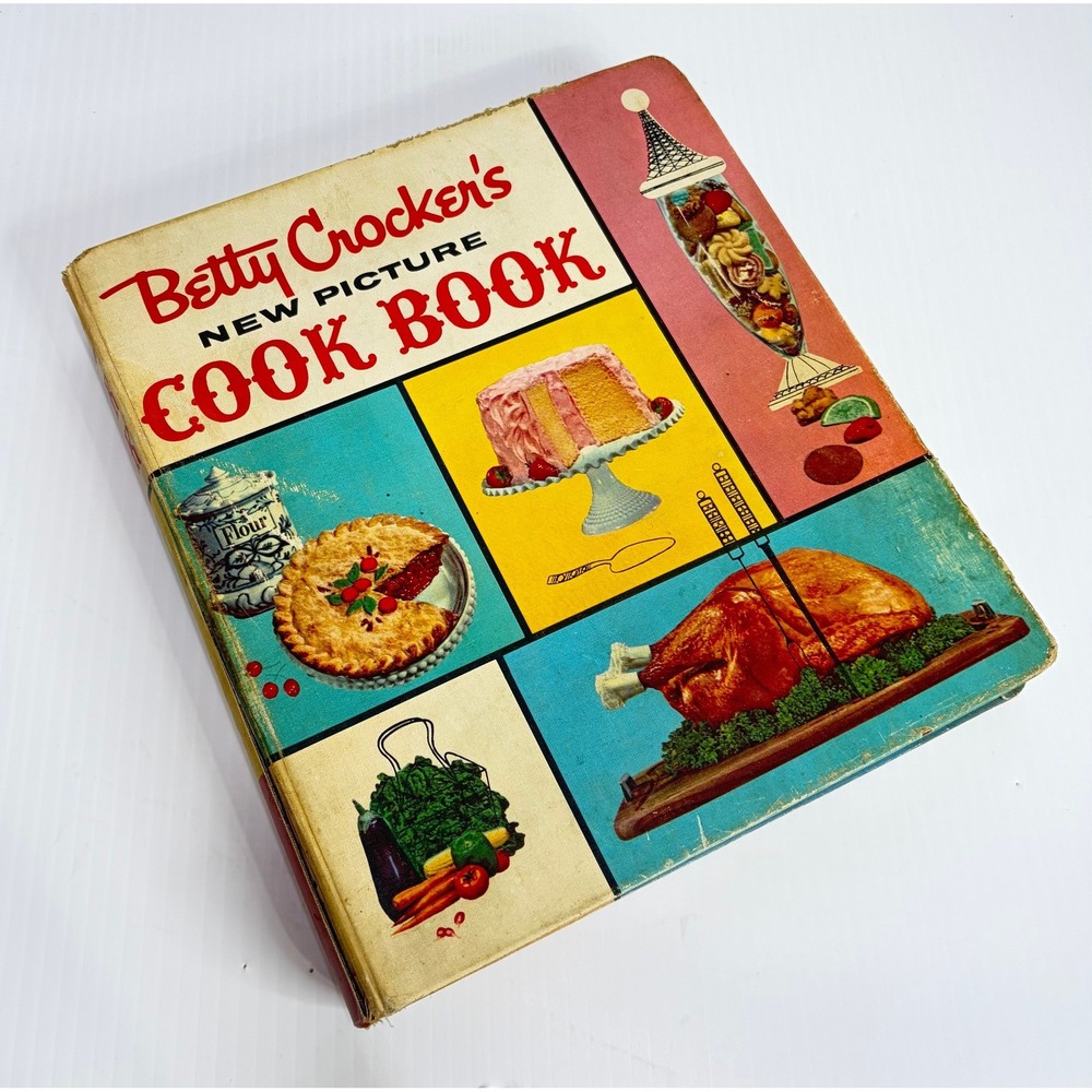 VTG Betty Crocker New Picture Cook Book 5-Ring Binder Hardcover FAIR Condition